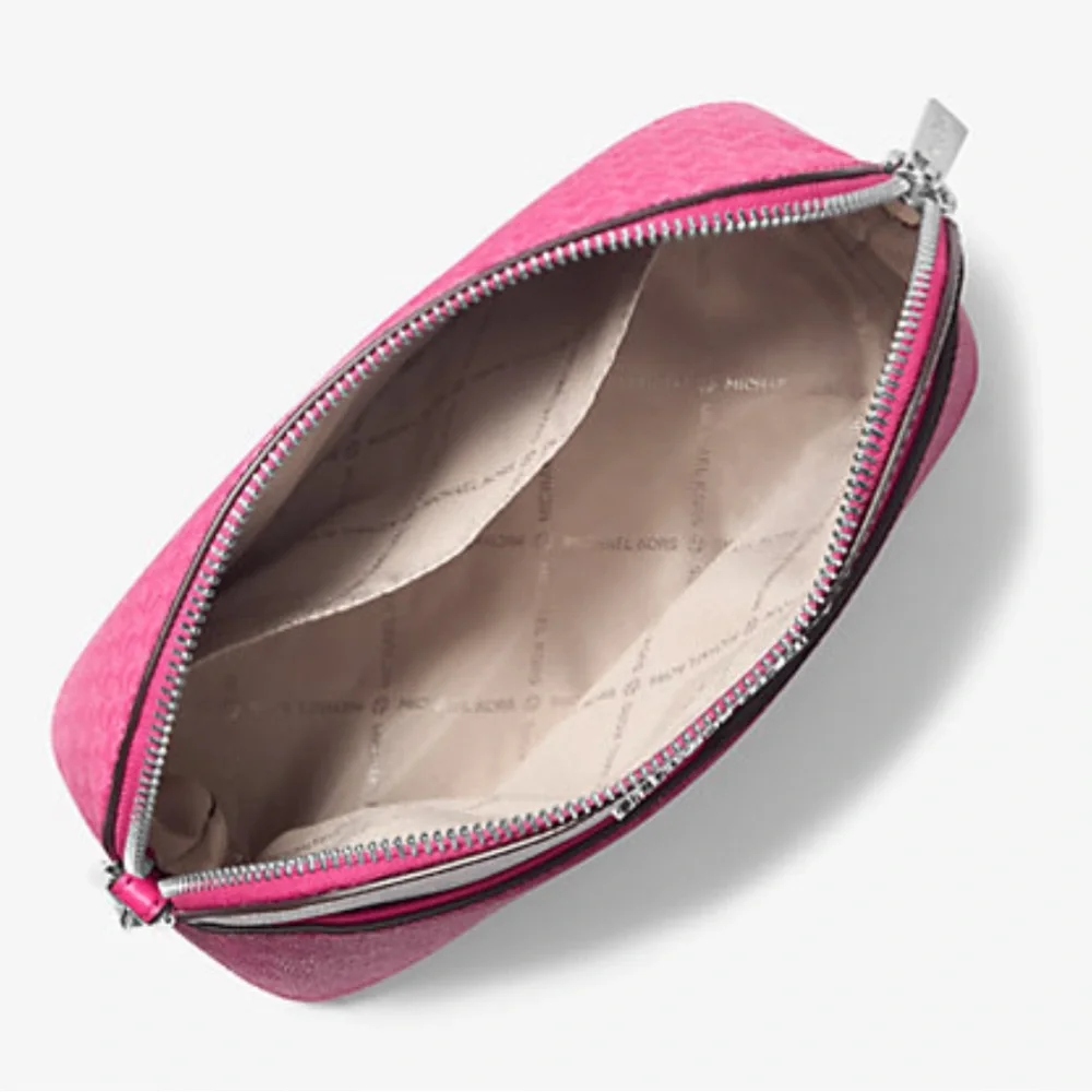 Michael Kors Jet Set Travel Md Sgntr Logo Color Block Dome Crossbody
DRAGONFRUIT - Picture 2 of 16